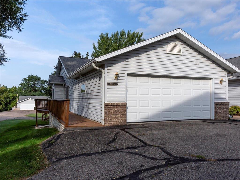412 Lee Street #A Durand WI 54736 7001338 image2