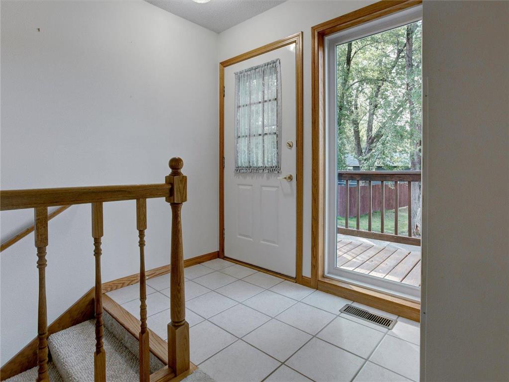 412 Lee Street #A Durand WI 54736 7001338 image5