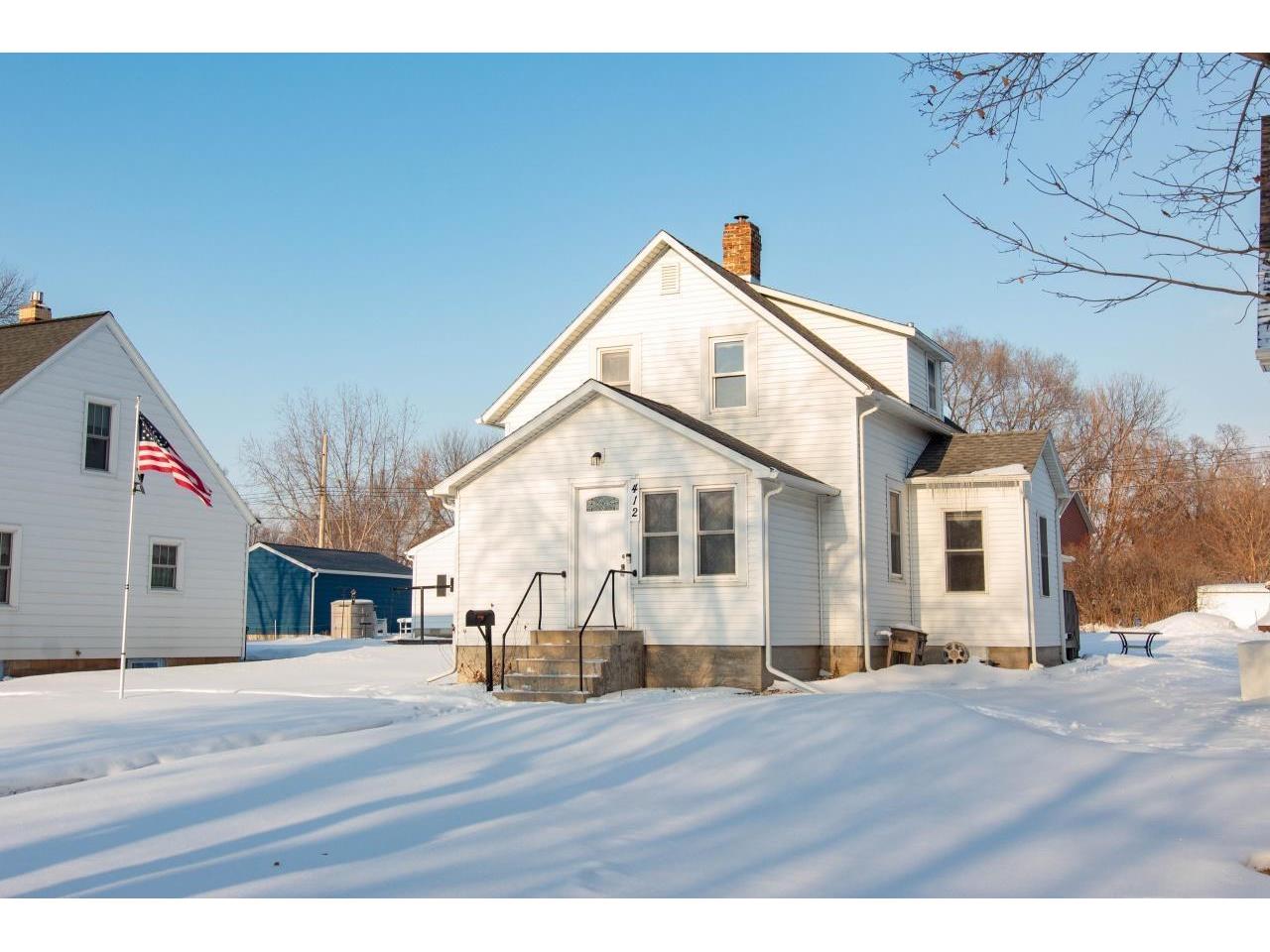 412 N Garden Street New Ulm Mn 56073 Mls 5714778 Edina Realty