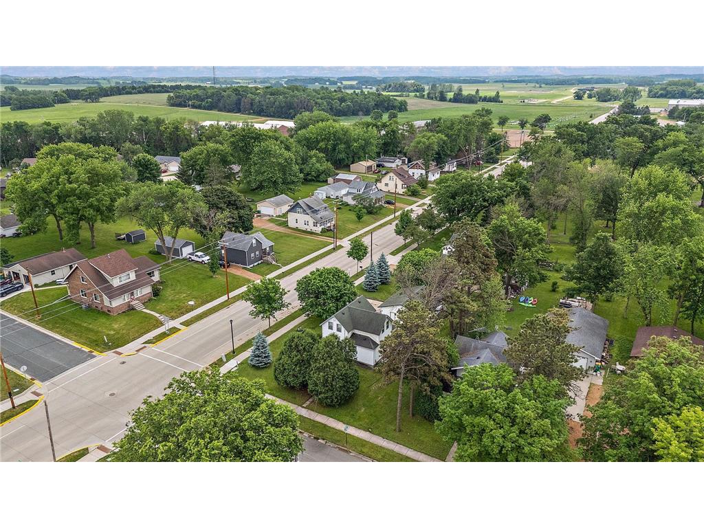412 Oak Avenue SE Montgomery MN 56069 7088915 image25