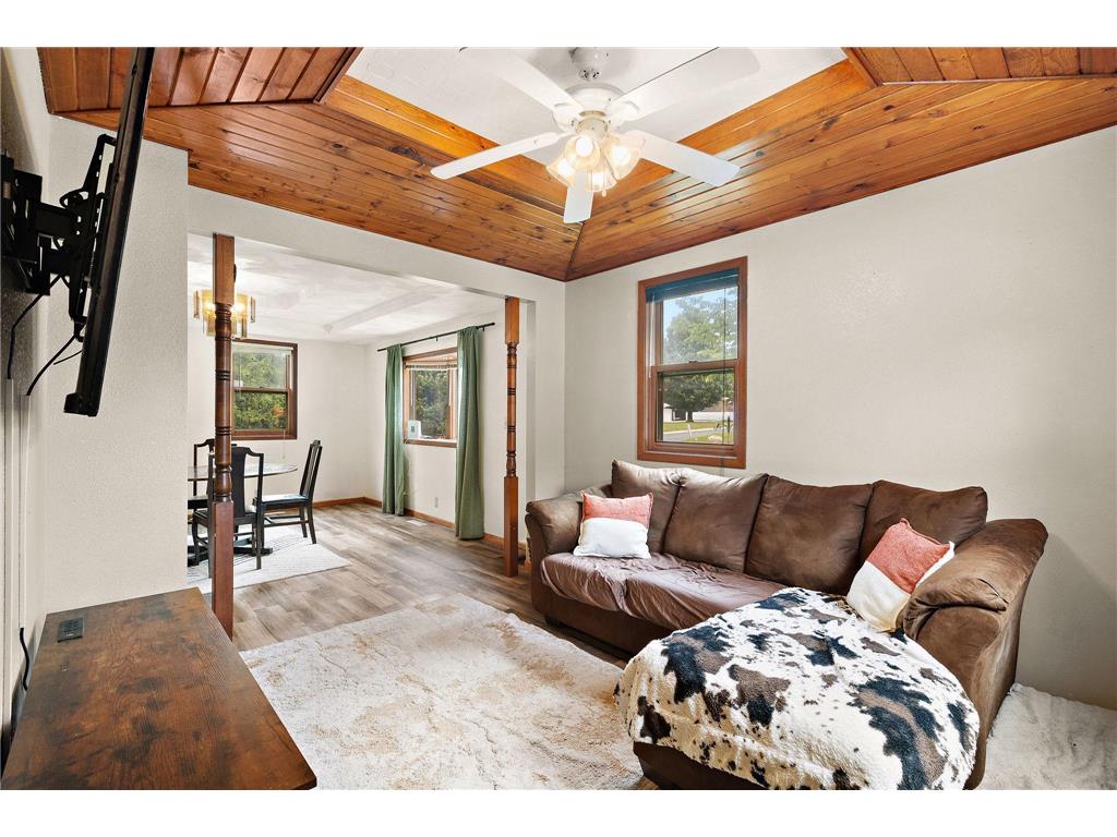 412 Oak Avenue SE Montgomery MN 56069 7088915 image3
