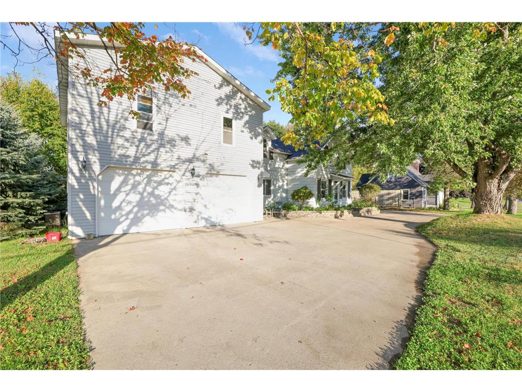 412 Prairie Avenue Faribault MN 55021 6798712 image3