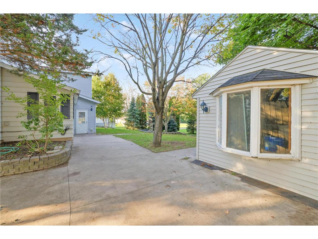 412 Prairie Avenue Faribault MN 55021 6798712 image4