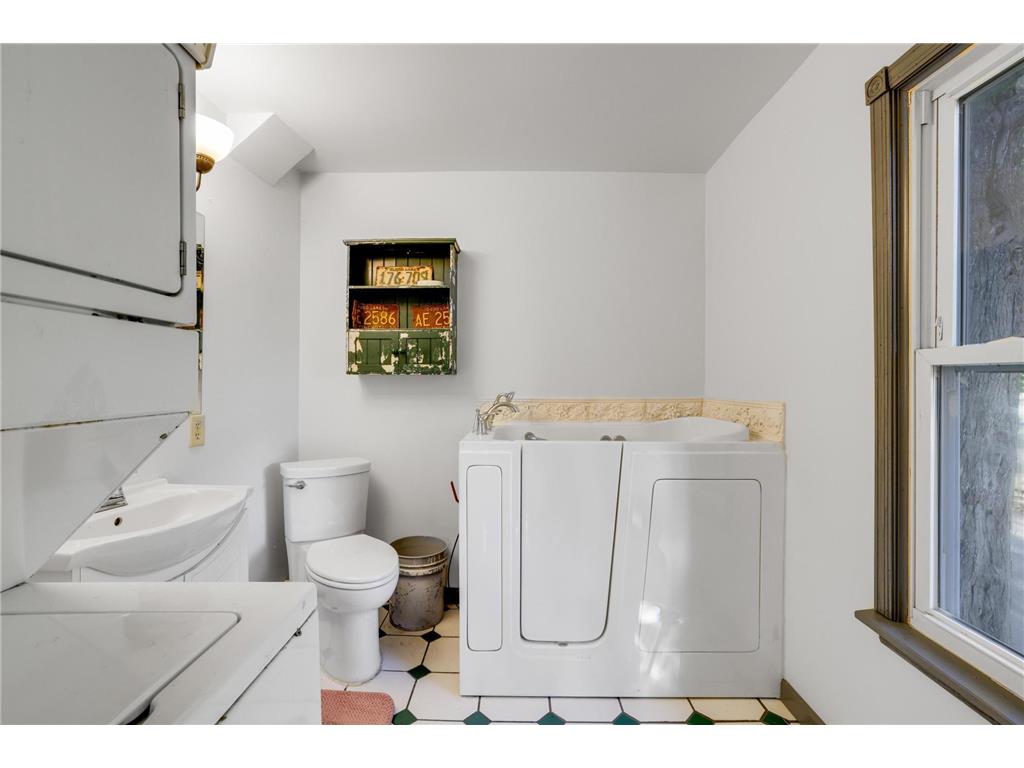 412 Prairie Avenue Faribault MN 55021 7049708 image14