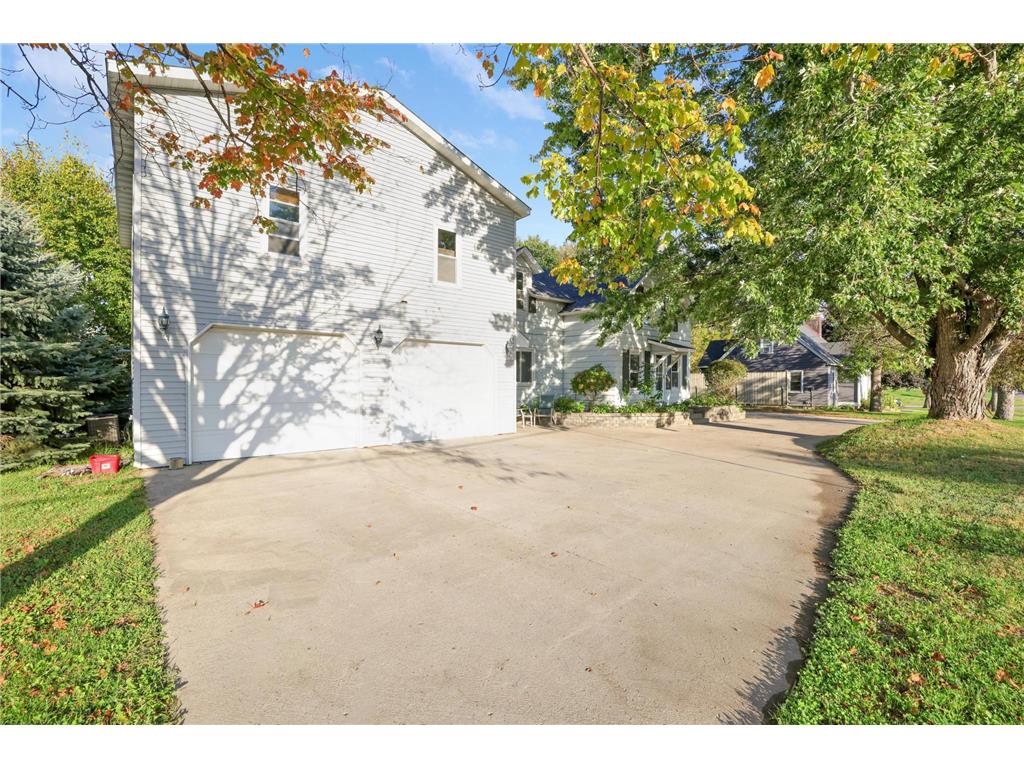 412 Prairie Avenue Faribault MN 55021 7049708 image3