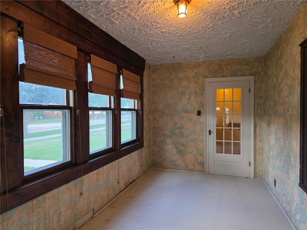 412 W Main Street Pipestone MN 56164 7080080 image13