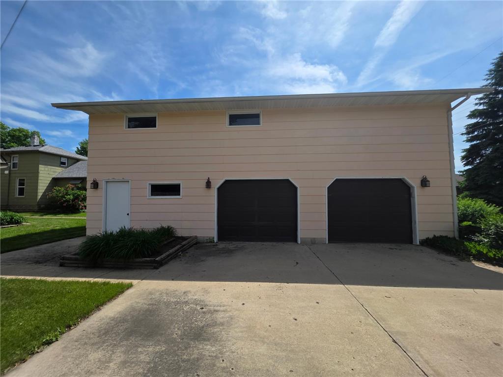 412 W Main Street Pipestone MN 56164 7080080 image15