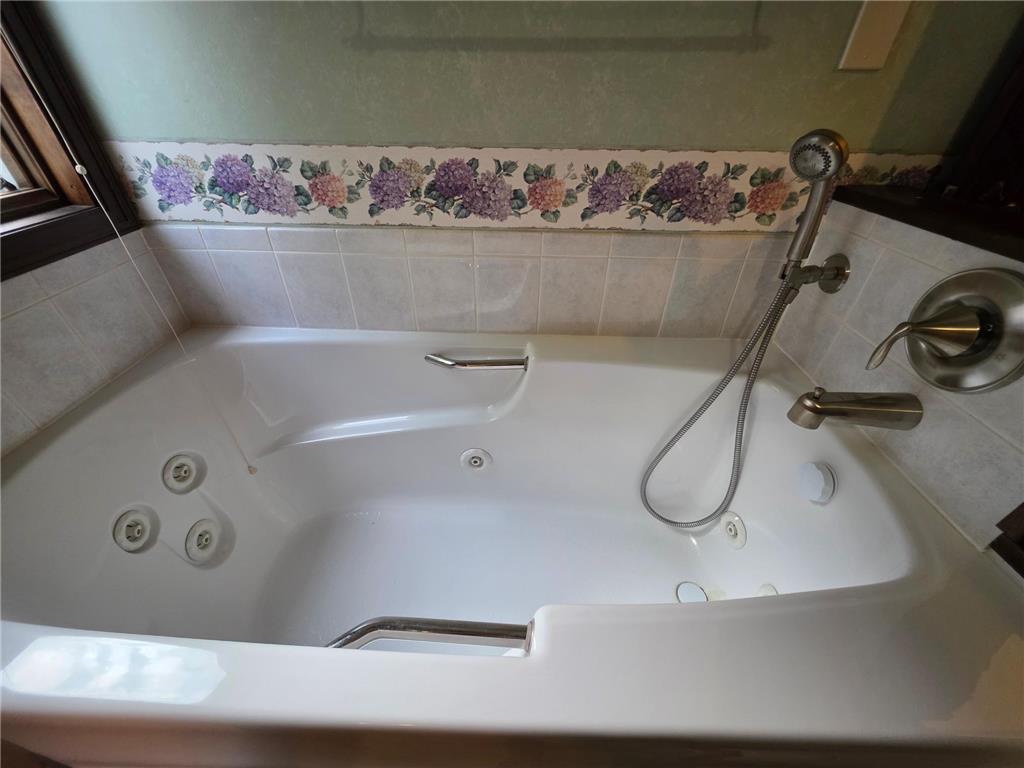 412 W Main Street Pipestone MN 56164 7080080 image22