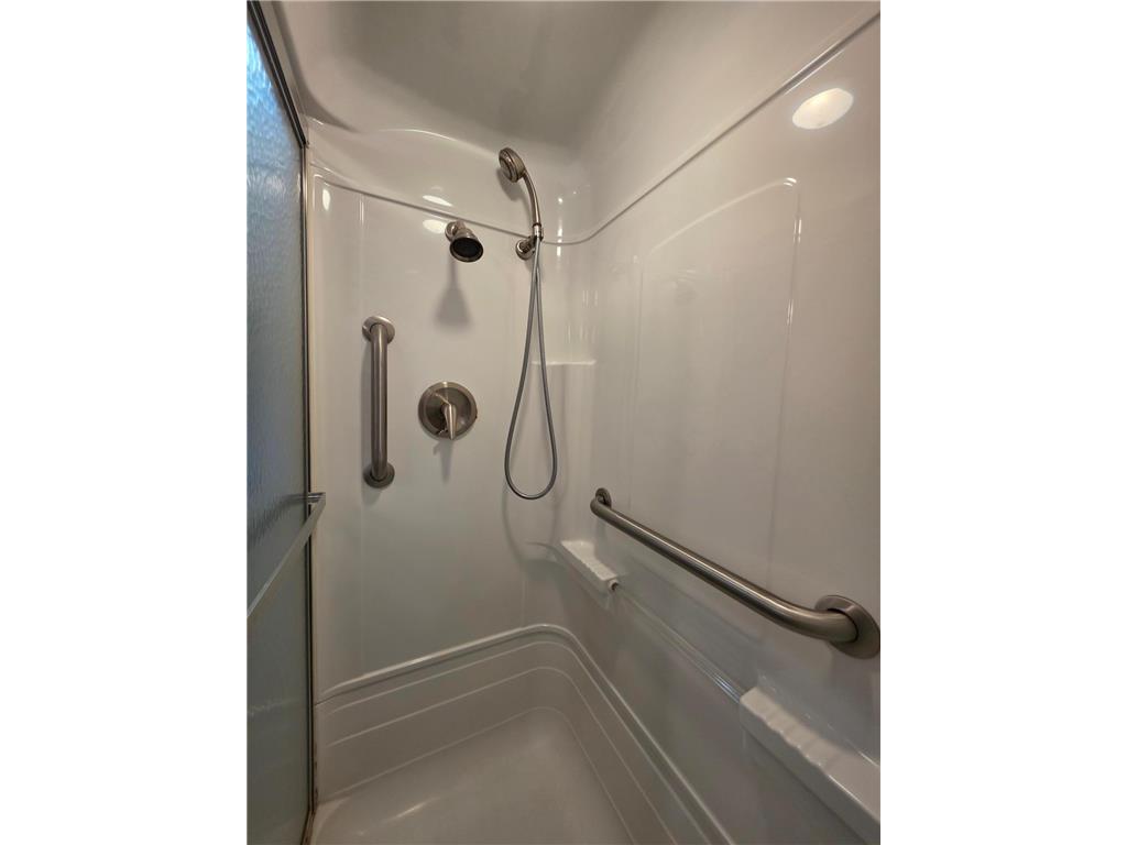 412 W Main Street Pipestone MN 56164 7080080 image24