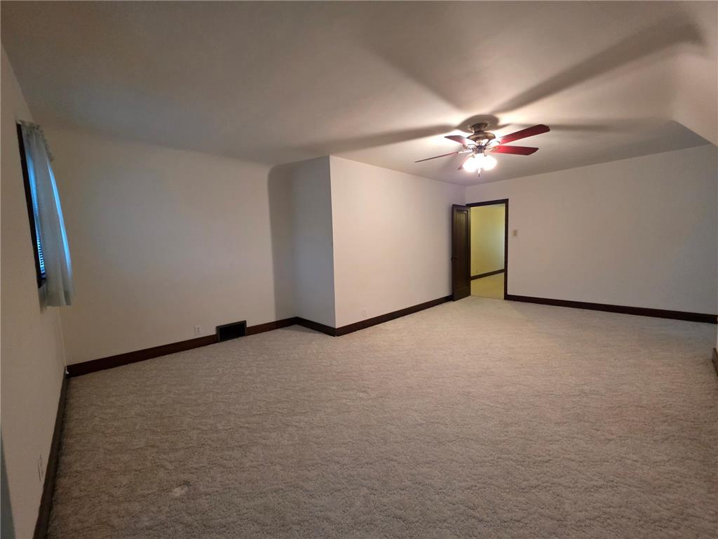 412 W Main Street Pipestone MN 56164 7080080 image35