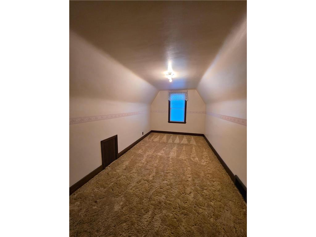 412 W Main Street Pipestone MN 56164 7080080 image37