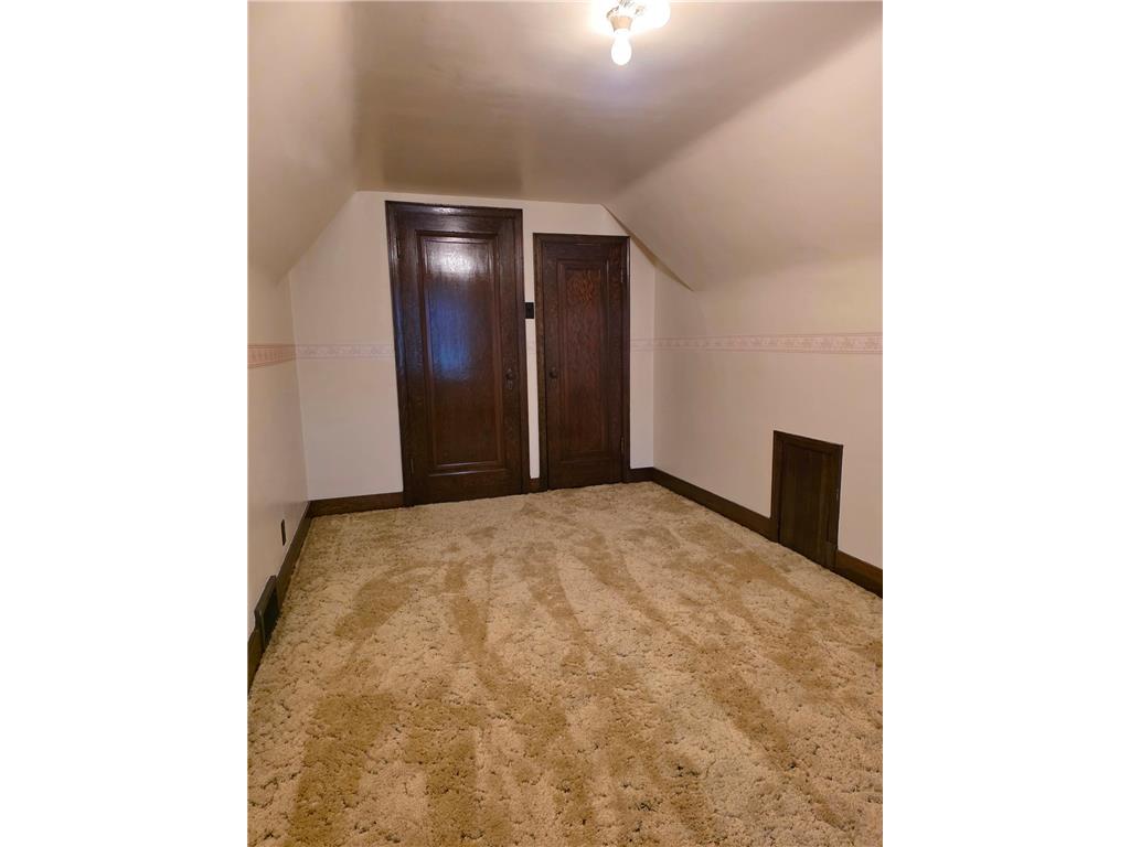 412 W Main Street Pipestone MN 56164 7080080 image38