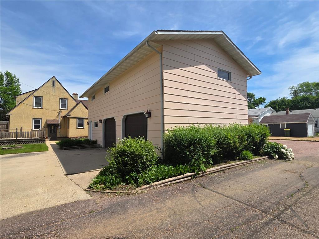 412 W Main Street Pipestone MN 56164 7080080 image59