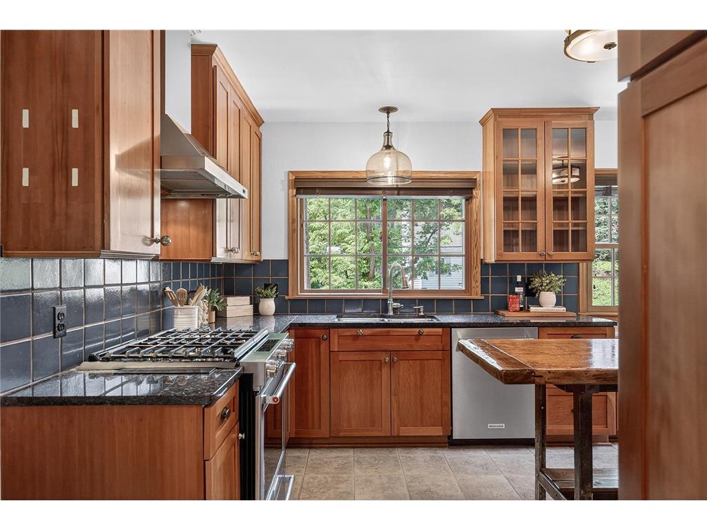 412 W Minnehaha Parkway Minneapolis MN 55419 7056266 image17