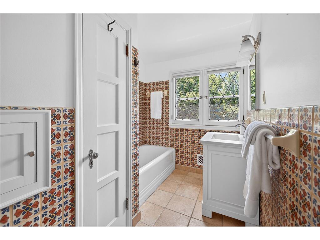412 W Minnehaha Parkway Minneapolis MN 55419 7056266 image33