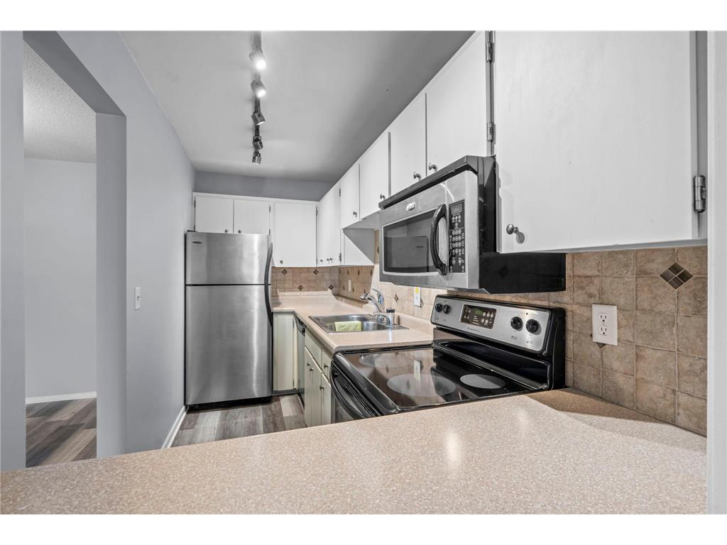 4120 Parklawn Avenue #120 Edina MN 55435 7011843 image25