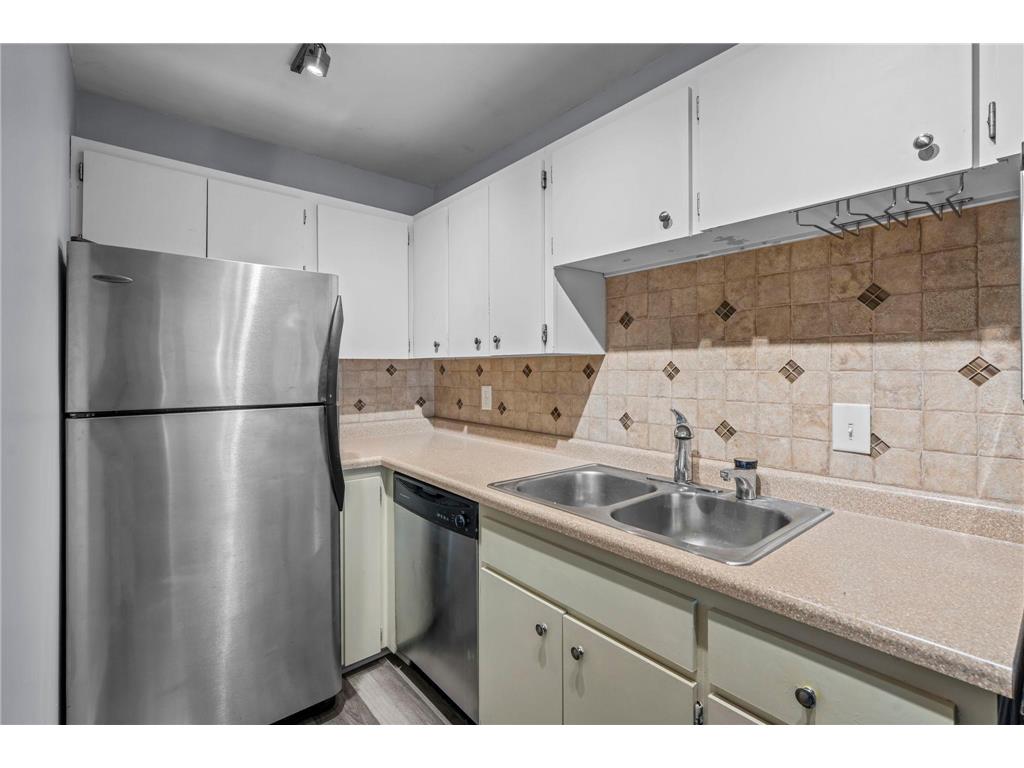 4120 Parklawn Avenue #120 Edina MN 55435 7011843 image26