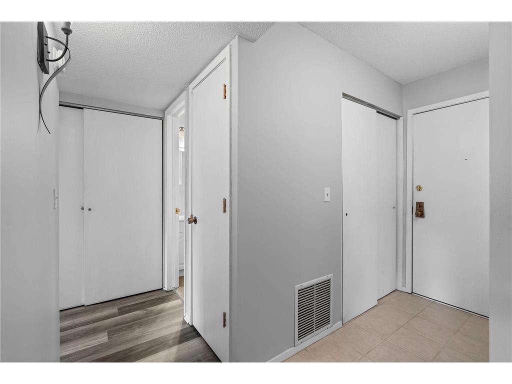 4120 Parklawn Avenue #120 Edina MN 55435 7011843 image28