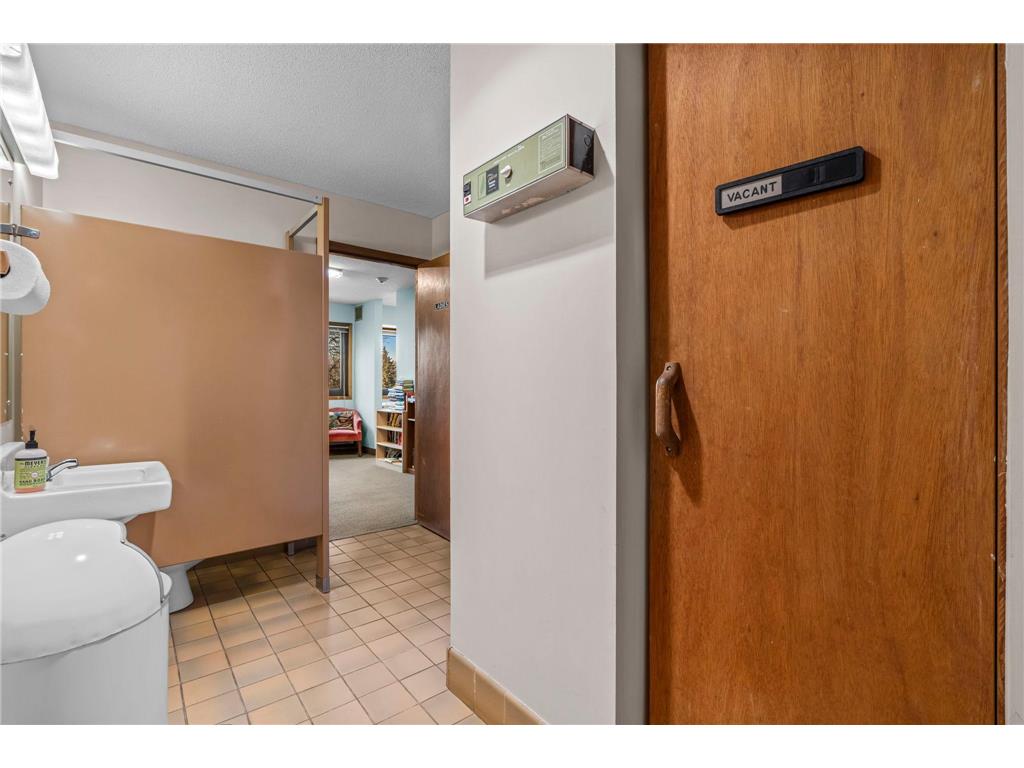 4120 Parklawn Avenue #120 Edina MN 55435 7011843 image45