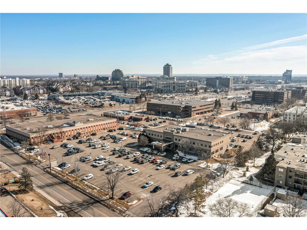 4120 Parklawn Avenue #120 Edina MN 55435 7011843 image60