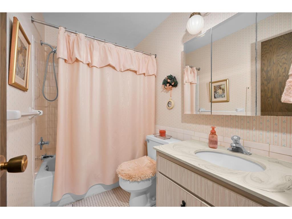 4120 Parklawn Avenue #222 Edina MN 55435 7060596 image24