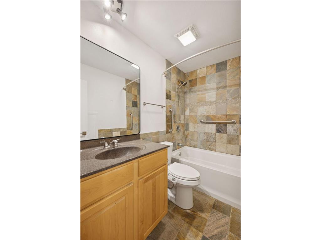 4120 Parklawn Avenue #228 Edina MN 55435 6824736 image21