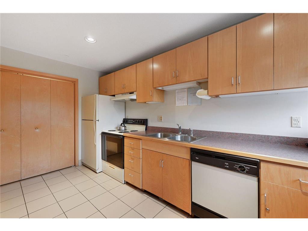 4120 Parklawn Avenue #228 Edina MN 55435 6824736 image29