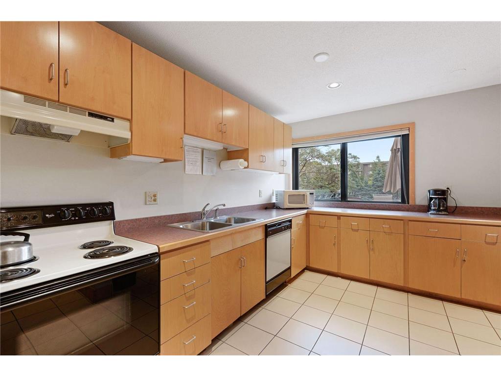 4120 Parklawn Avenue #228 Edina MN 55435 6824736 image54