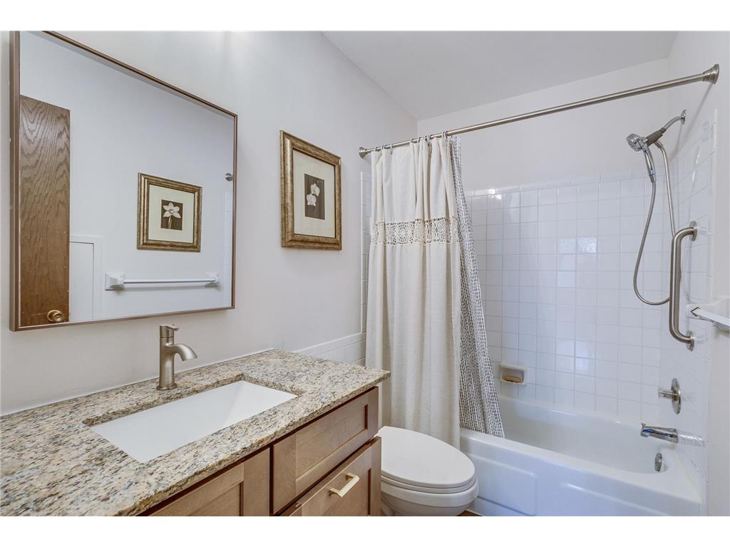 4120 Parklawn Avenue #331 Edina MN 55435 6771212 image15