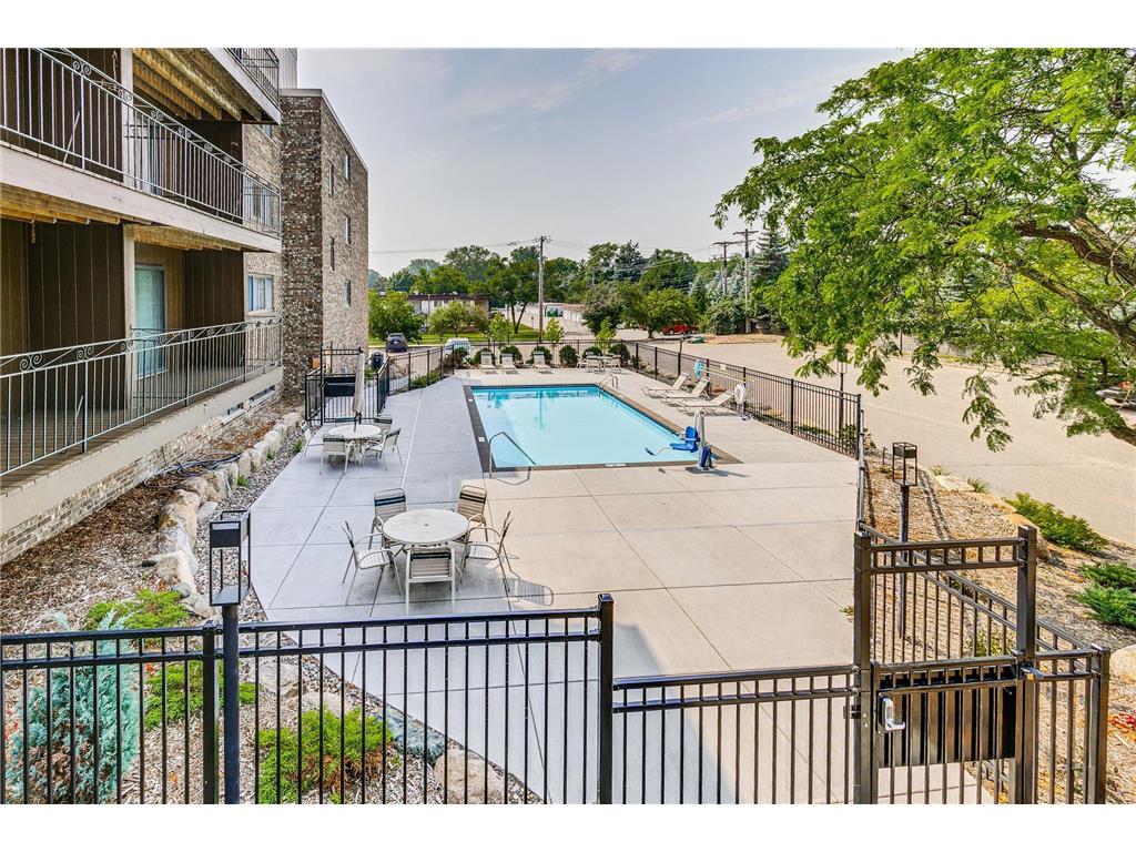 4120 Parklawn Avenue #331 Edina MN 55435 6771212 image23