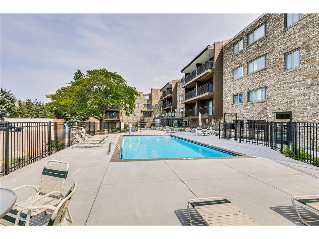 4120 Parklawn Avenue #331 Edina MN 55435 6771212 image25