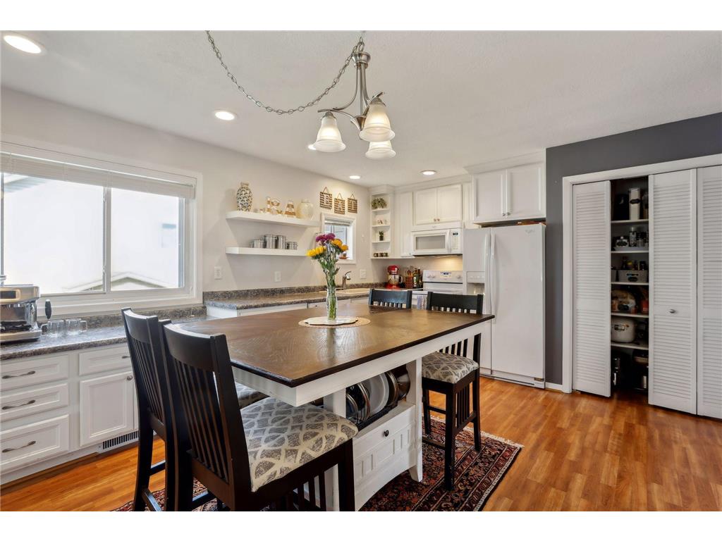 4121 Oxford Street N Shoreview MN 55126 6607668 image1