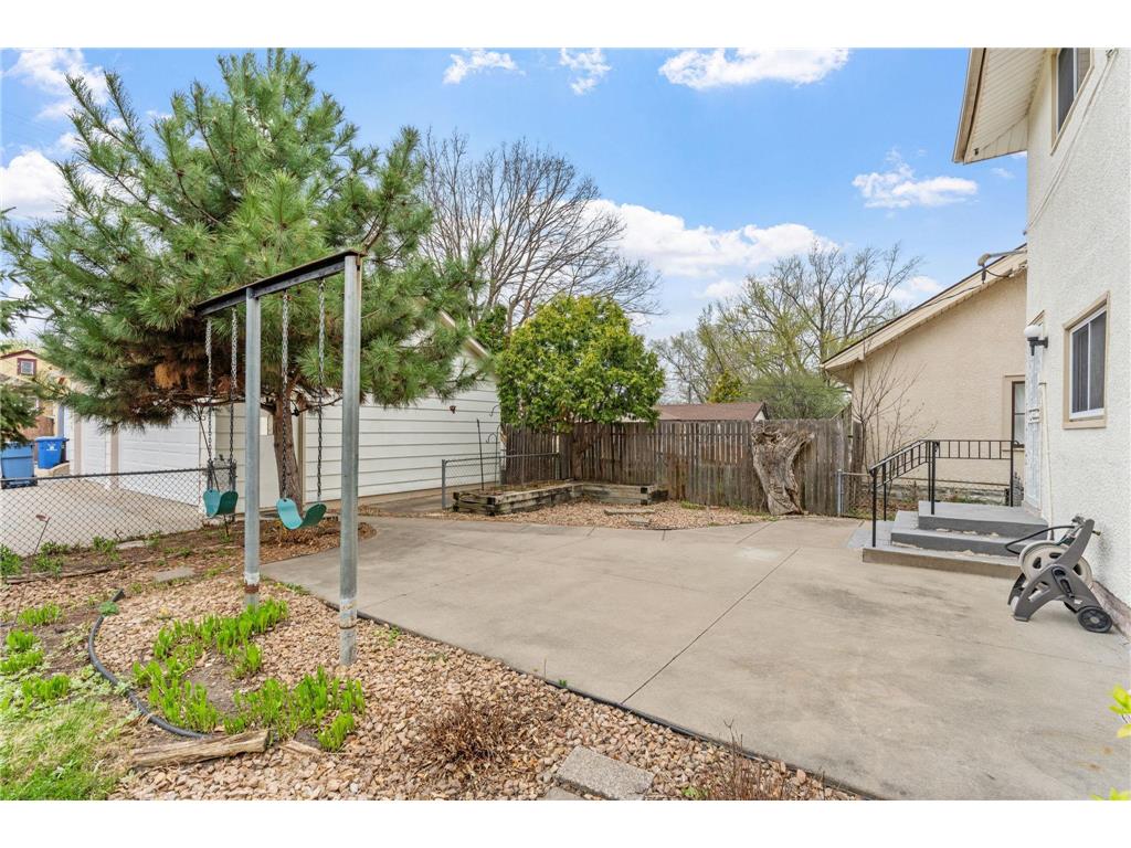 4123 Russell Avenue N Minneapolis MN 55412 7059738 image42