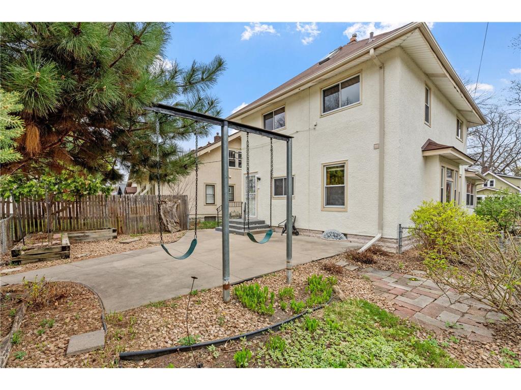 4123 Russell Avenue N Minneapolis MN 55412 7059738 image43