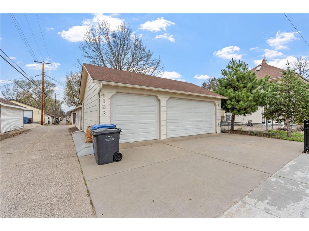 4123 Russell Avenue N Minneapolis MN 55412 7059738 image5