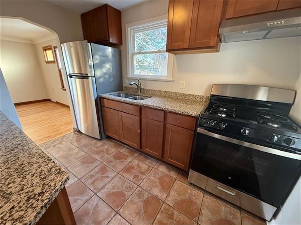 4125 Perry Avenue N Robbinsdale MN 55422 6822404 image2