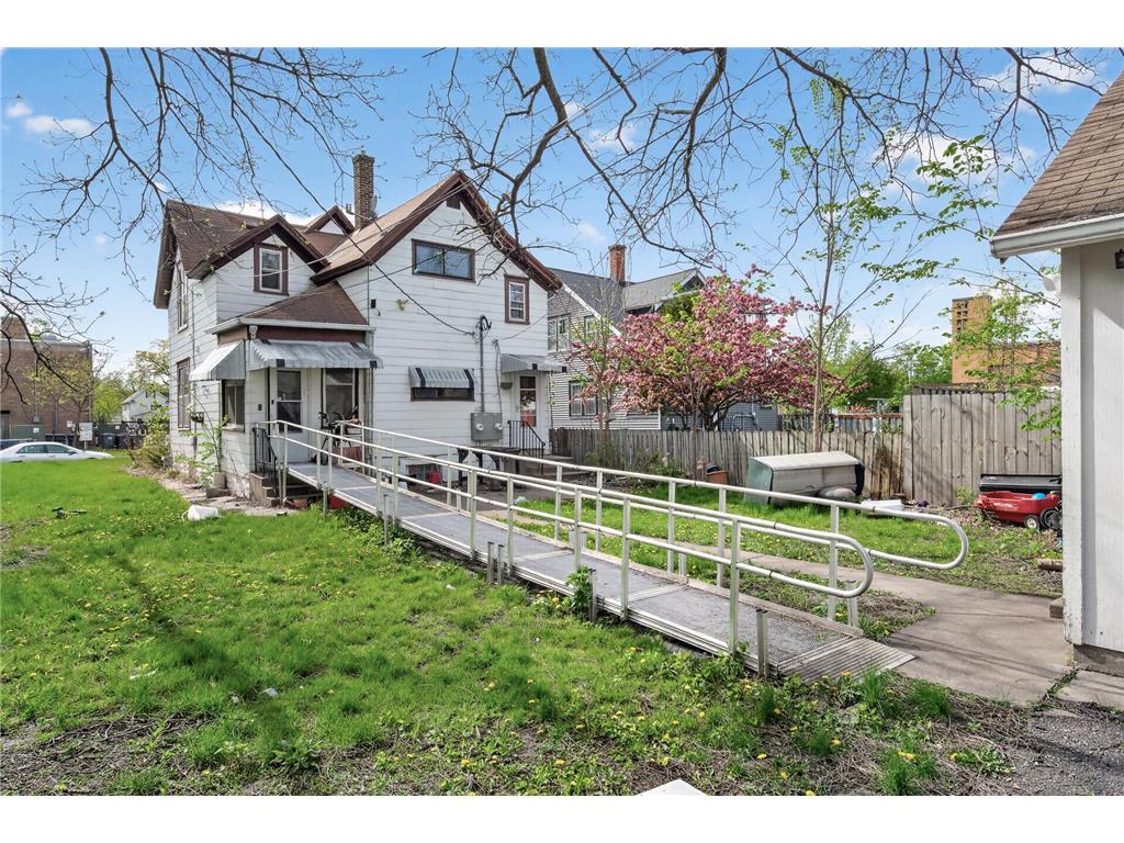 4126 Dupont Avenue N Minneapolis MN 55412 7004360 image26