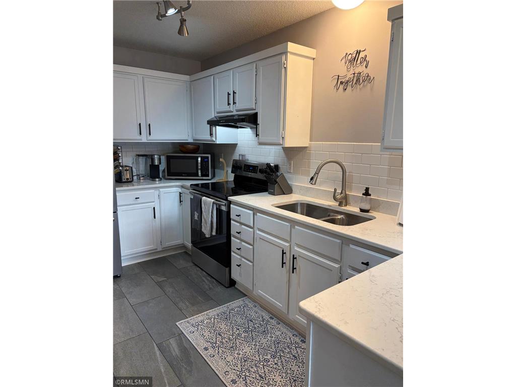 4126 Durham Court #136 Eagan MN 55122 7062358 image7