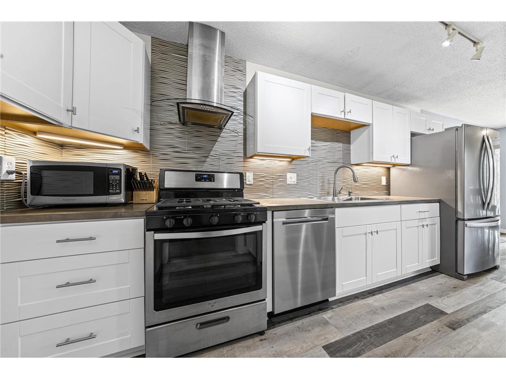 4126 Sylvia Lane S Shoreview MN 55126 7076180 image16