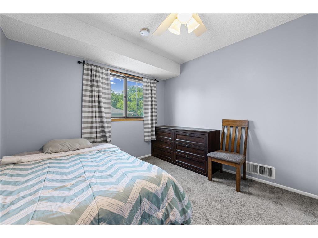 4126 Sylvia Lane S Shoreview MN 55126 7076180 image20