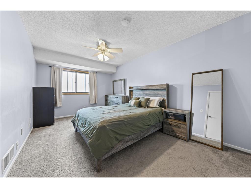 4126 Sylvia Lane S Shoreview MN 55126 7076180 image24