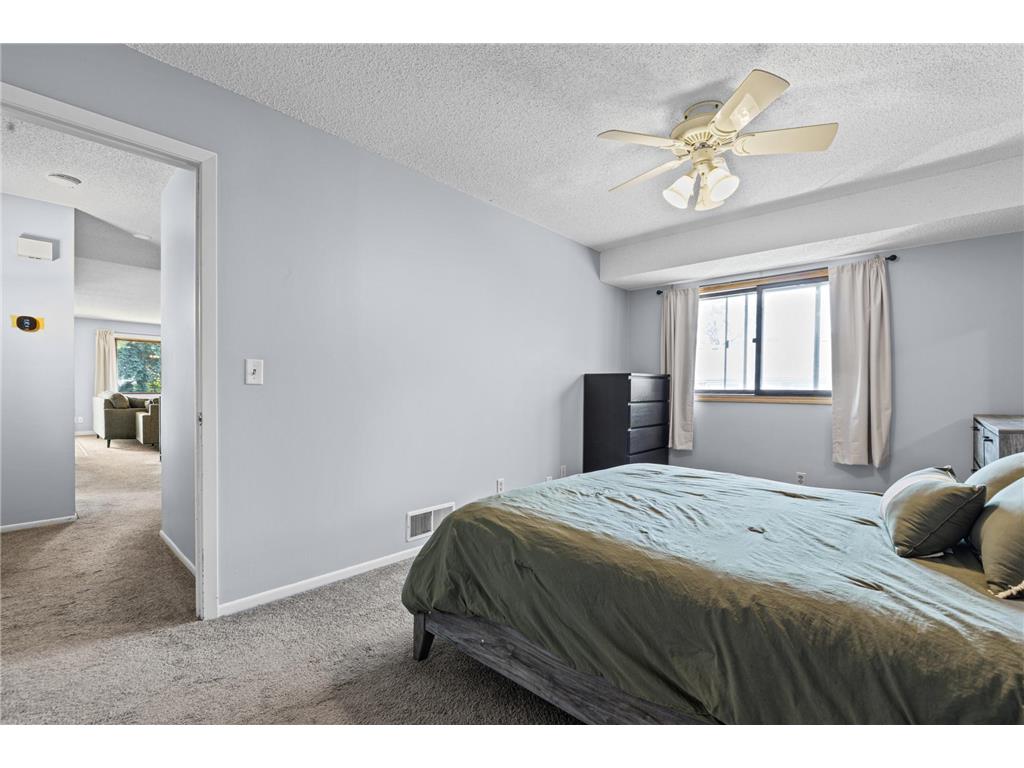 4126 Sylvia Lane S Shoreview MN 55126 7076180 image25