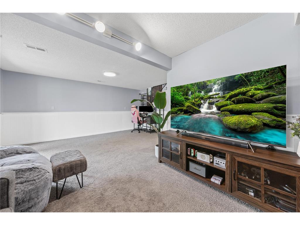 4126 Sylvia Lane S Shoreview MN 55126 7076180 image32