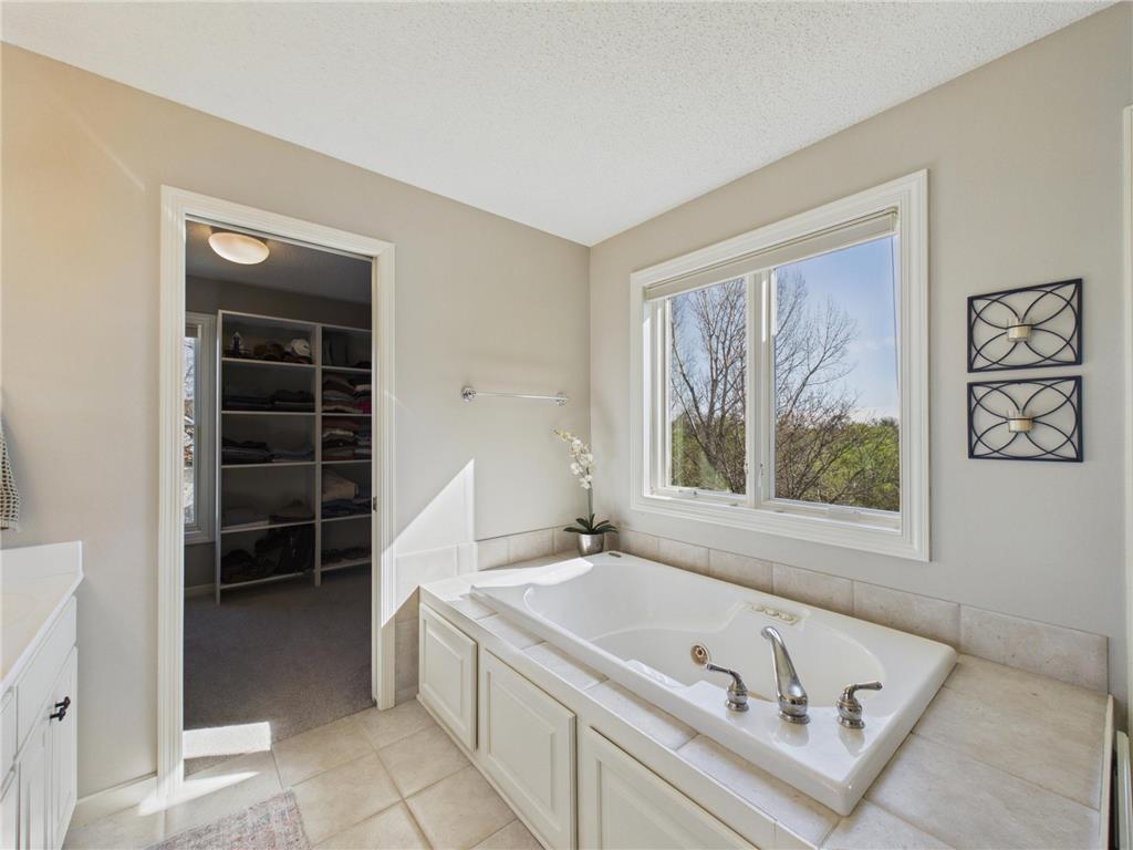 4127 Kindred Way Lake Elmo MN 55042 - Sunfish 7060361 image38