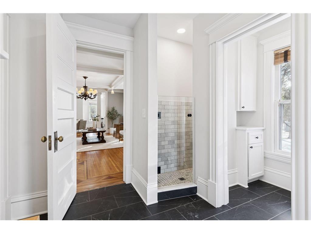 4128 Sheridan Avenue S Minneapolis MN 55410 7013876 image21