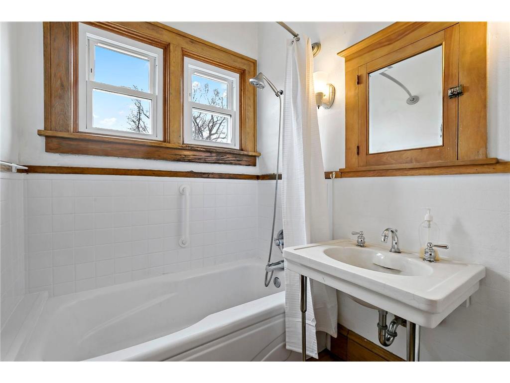 4129 7th Street NE Columbia Heights MN 55421 7039033 image22