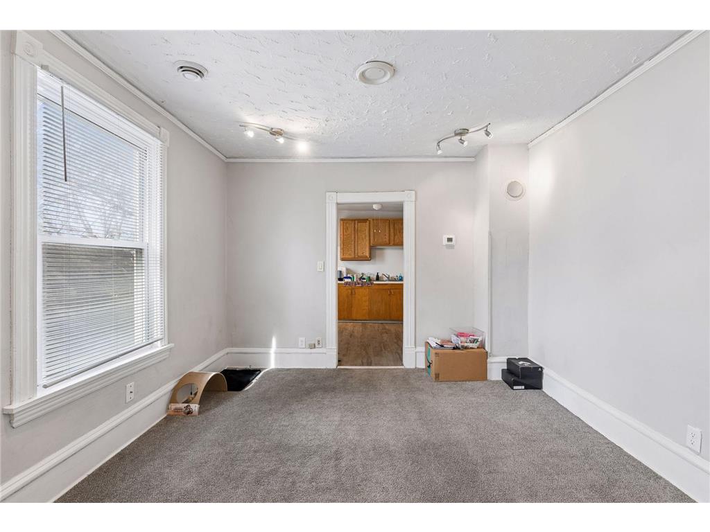 4129 Colfax Avenue N Minneapolis MN 55412 7046833 image29