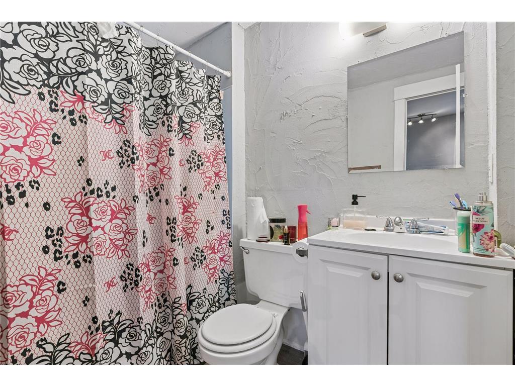 4129 Colfax Avenue N Minneapolis MN 55412 7046833 image34