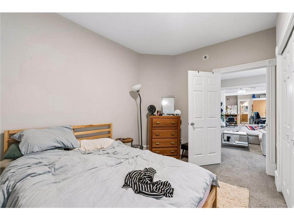 4129 Colfax Avenue N Minneapolis MN 55412 7046833 image40