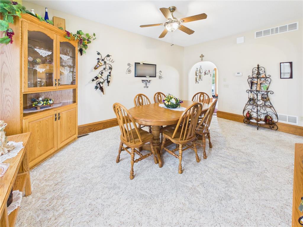 413 1st Avenue N Freeport MN 56331 7075874 image10